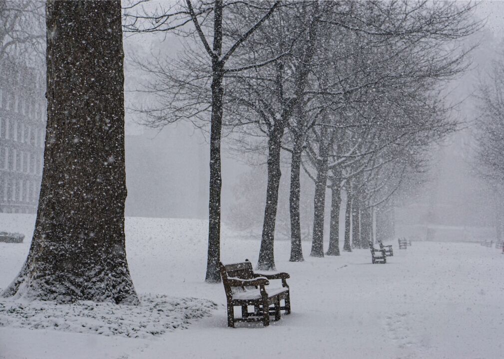 1990: Storms and cold snaps countrywide